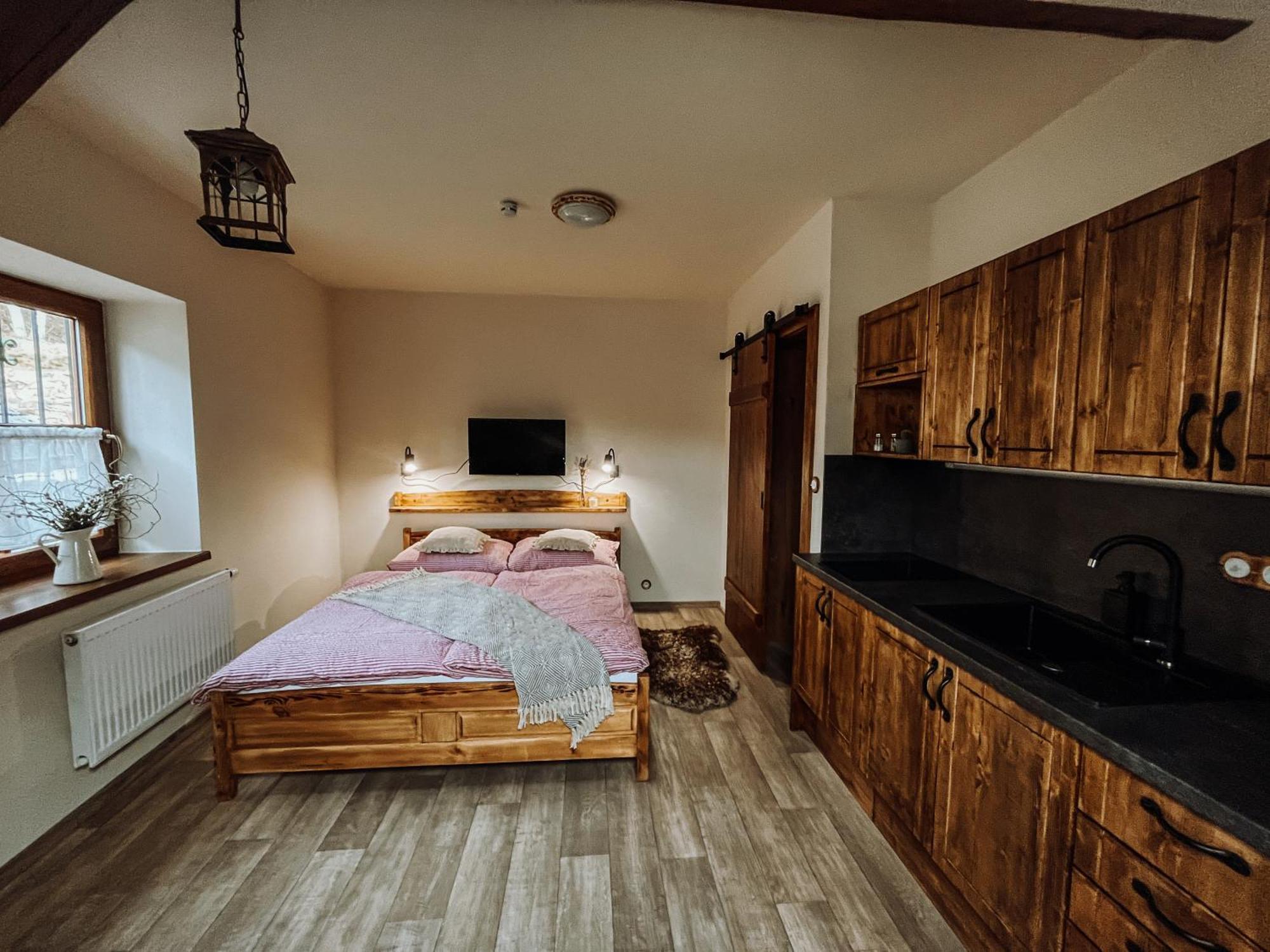 Lesovice Appartement Netschetin